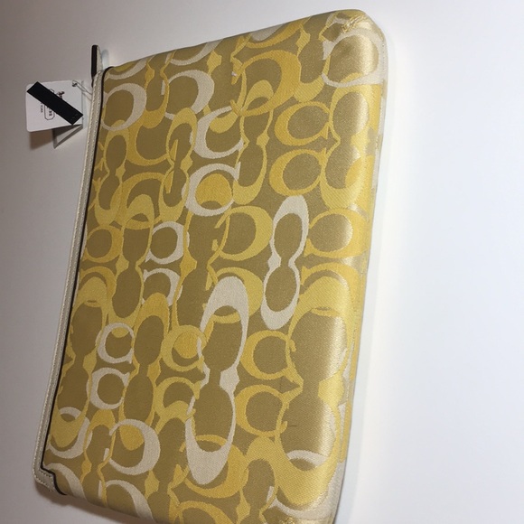 NWT Coach iPad Sleeve F61998E - Picture 4 of 4
